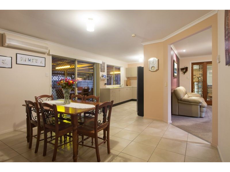 92 Rue Montaigne, Petrie QLD 4502