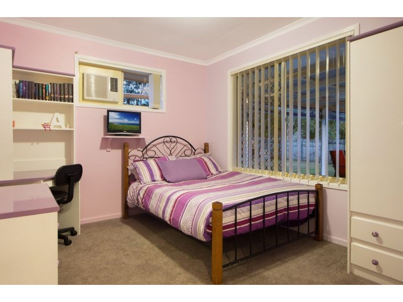 92 Rue Montaigne, Petrie QLD 4502