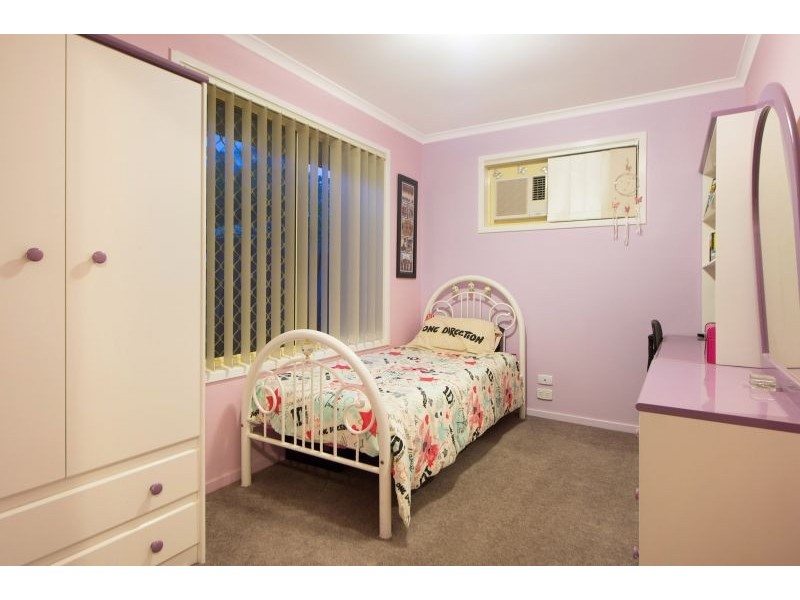 92 Rue Montaigne, Petrie QLD 4502