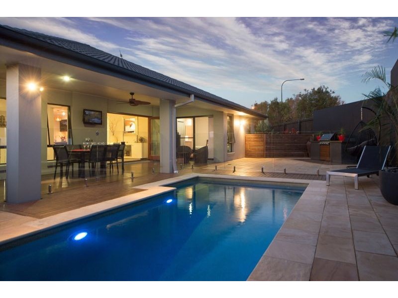 4 Menara Circuit, North Lakes QLD 4509