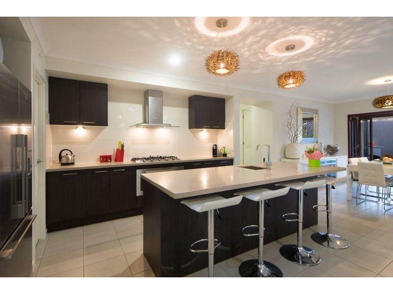 4 Menara Circuit, North Lakes QLD 4509