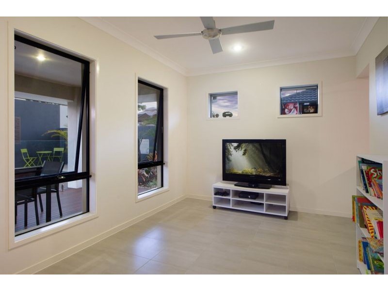 4 Menara Circuit, North Lakes QLD 4509