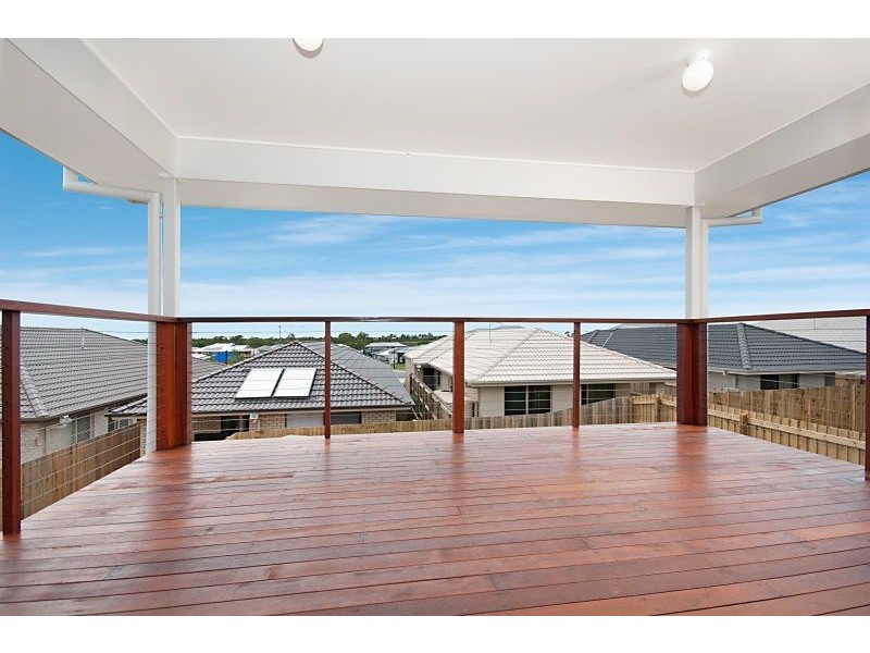 132 Mackintosh Drive, North Lakes QLD 4509