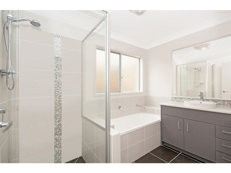 132 Mackintosh Drive, North Lakes QLD 4509