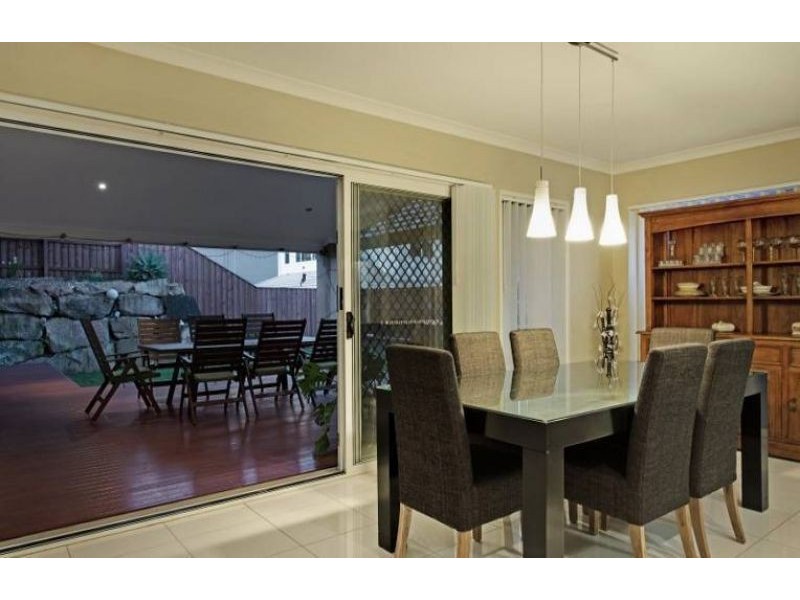 14 Nicklaus Parade, North Lakes QLD 4509