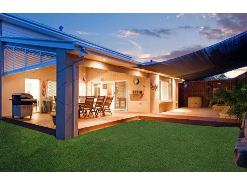 14 Nicklaus Parade, North Lakes QLD 4509