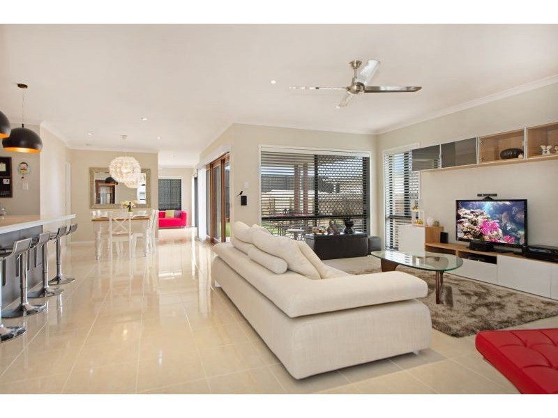 26 Wallis Circuit, North Lakes QLD 4509