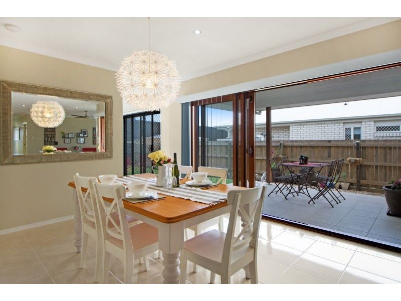 26 Wallis Circuit, North Lakes QLD 4509