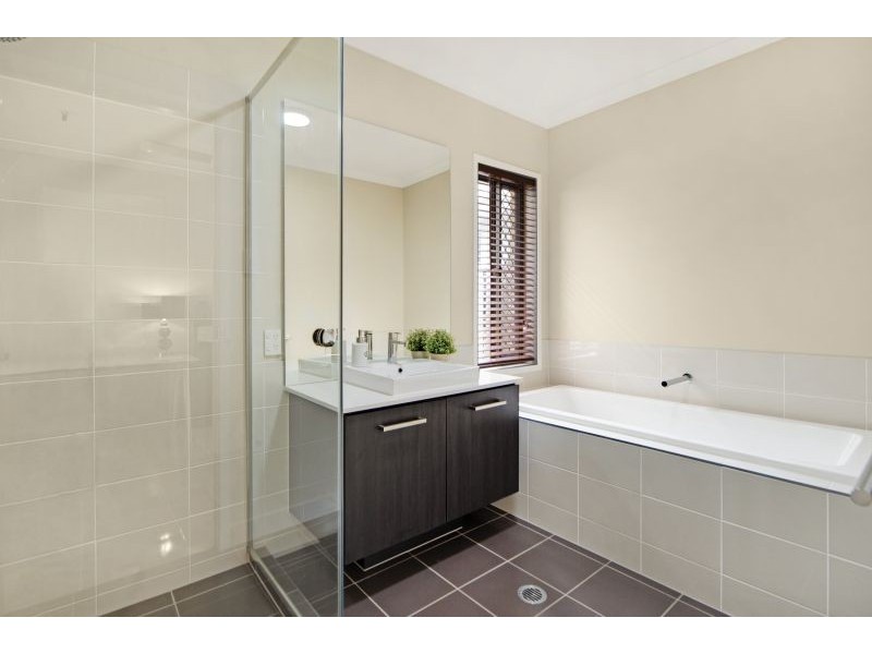 26 Wallis Circuit, North Lakes QLD 4509