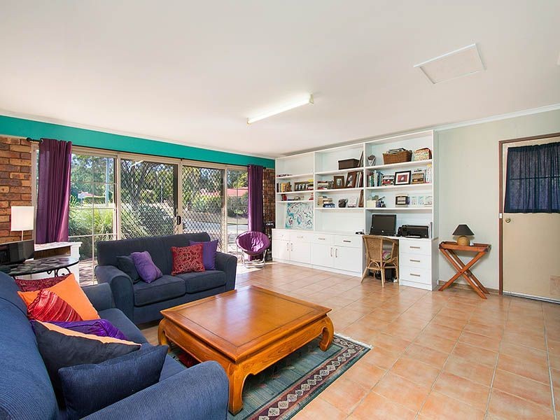 50 Macquarie Drive, Petrie QLD 4502