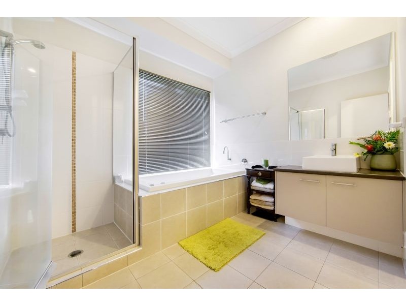 18 Calder Street, North Lakes QLD 4509