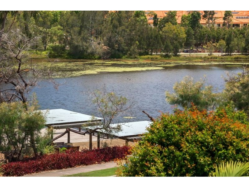 22 Lochside Drive, North Lakes QLD 4509