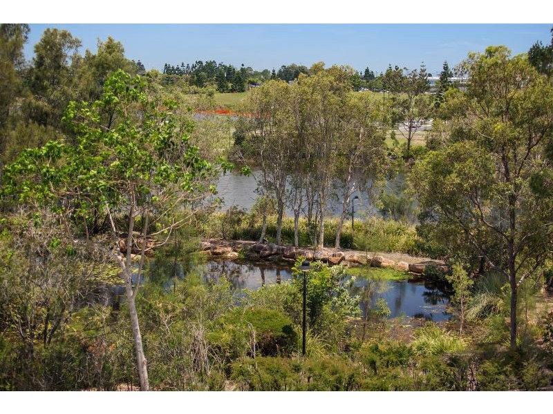 22 Lochside Drive, North Lakes QLD 4509