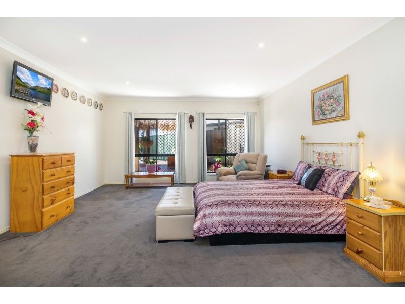 22 Lochside Drive, North Lakes QLD 4509