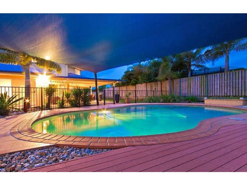 33 Chilton Crescent, North Lakes QLD 4509