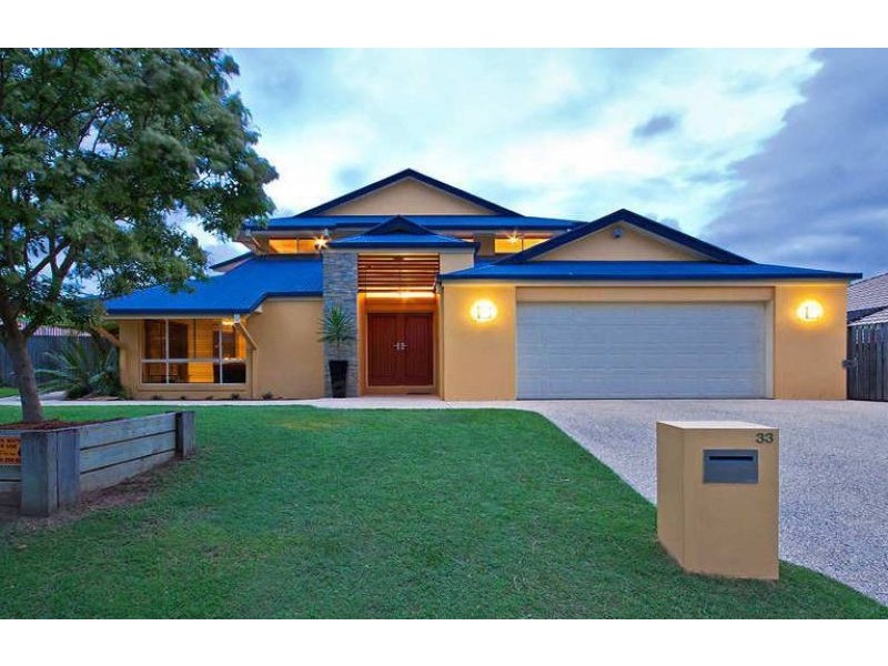 33 Chilton Crescent, North Lakes QLD 4509