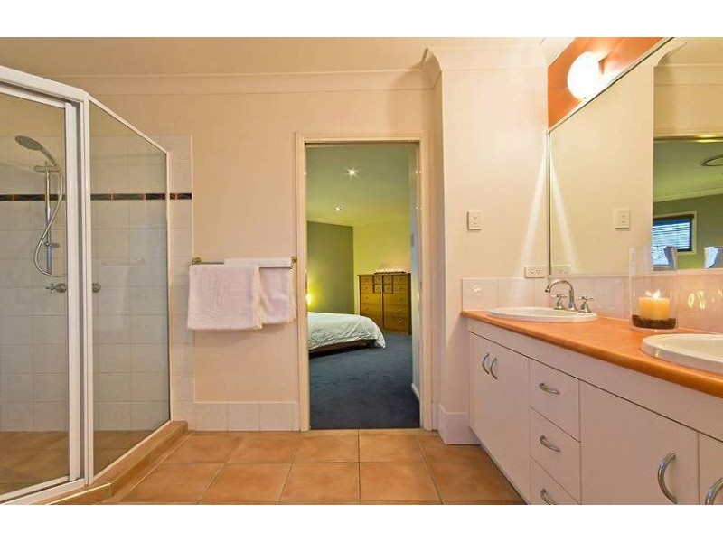 33 Chilton Crescent, North Lakes QLD 4509