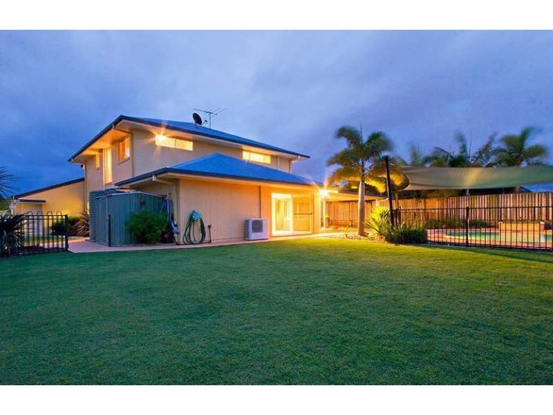 33 Chilton Crescent, North Lakes QLD 4509