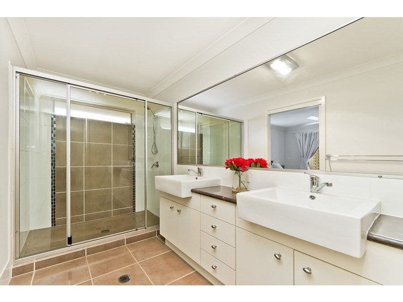 21 Langham Crescent, North Lakes QLD 4509