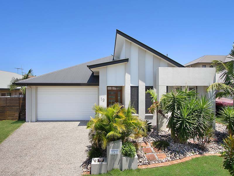 19 Hare Street, North Lakes QLD 4509