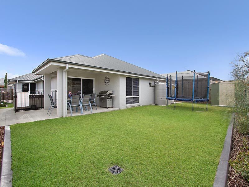 10 Troon Street, North Lakes QLD 4509