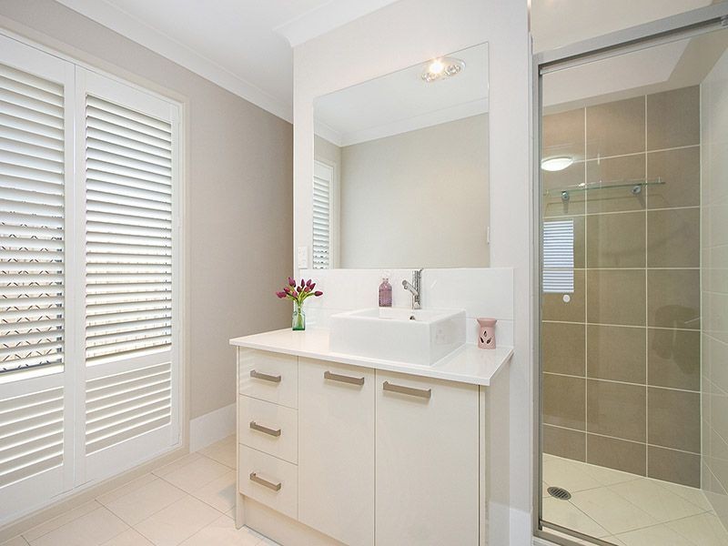 10 Troon Street, North Lakes QLD 4509