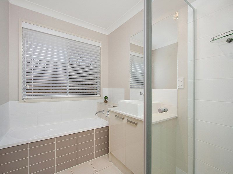 10 Troon Street, North Lakes QLD 4509