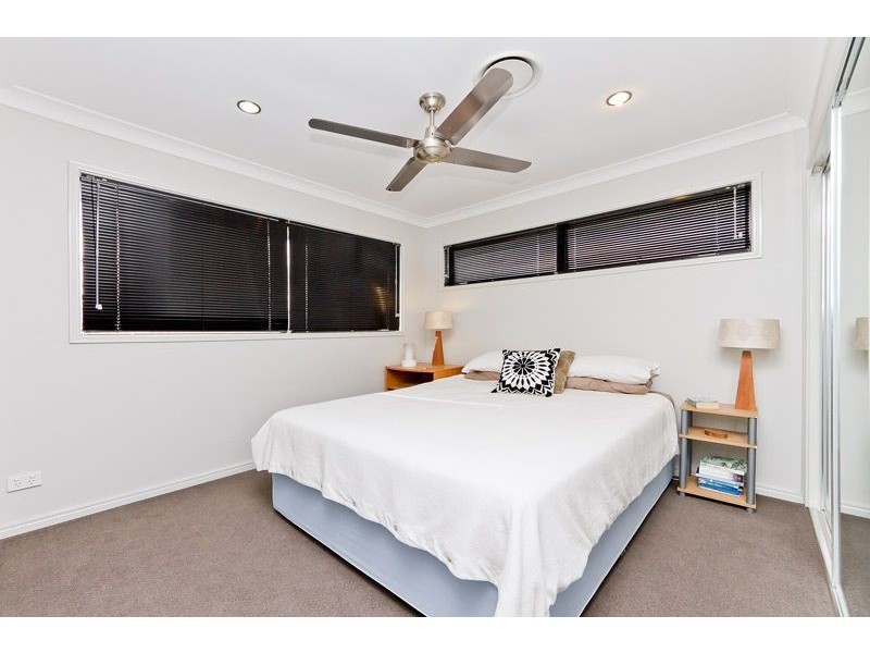 16 Calder Street, North Lakes QLD 4509