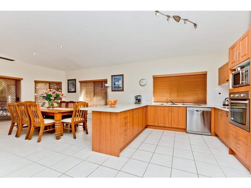 18 Peron Crescent, North Lakes QLD 4509