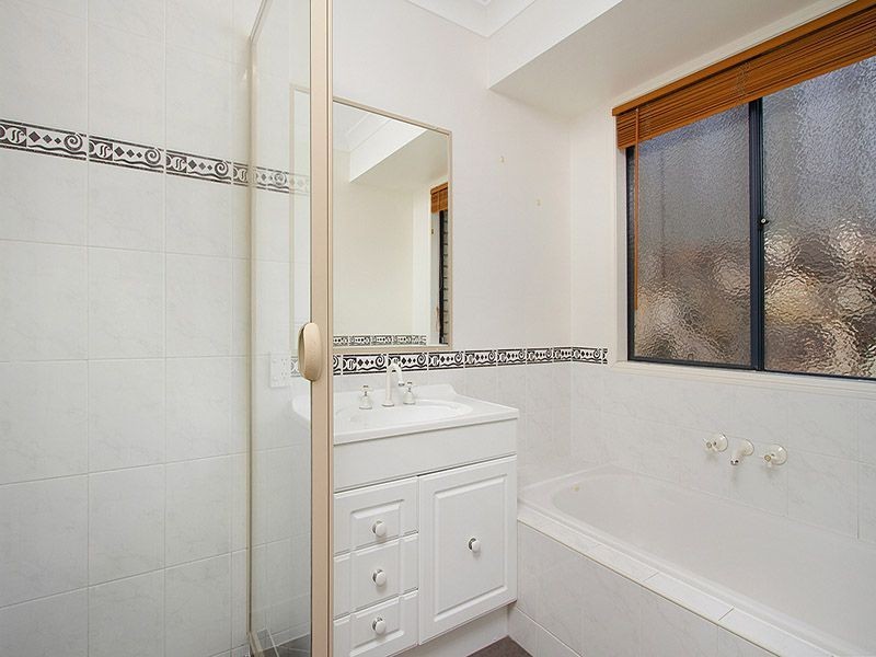 8 Neptune Court, Mango Hill QLD 4509