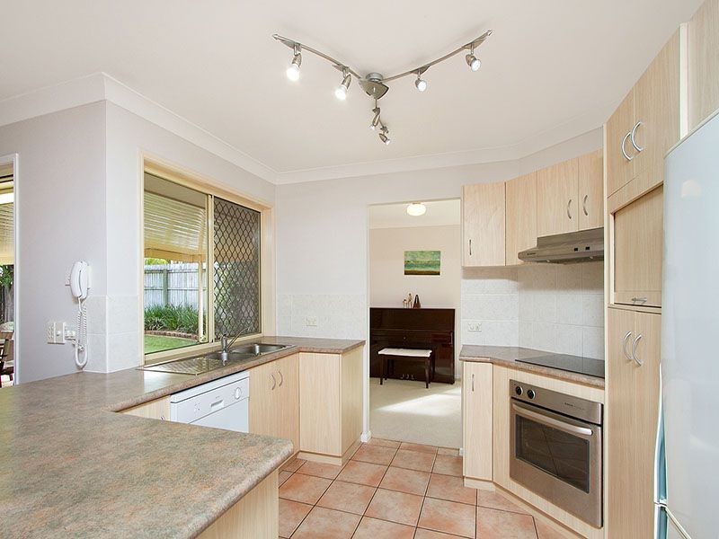 21 Campion Drive, North Lakes QLD 4509