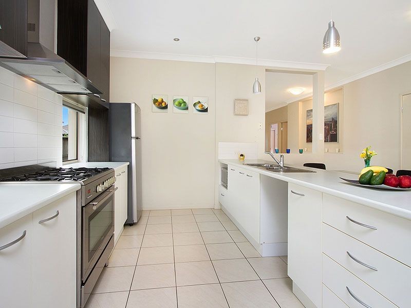 6 Quoll Circuit, North Lakes QLD 4509