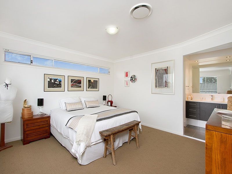 21 Warabi Crescent, North Lakes QLD 4509