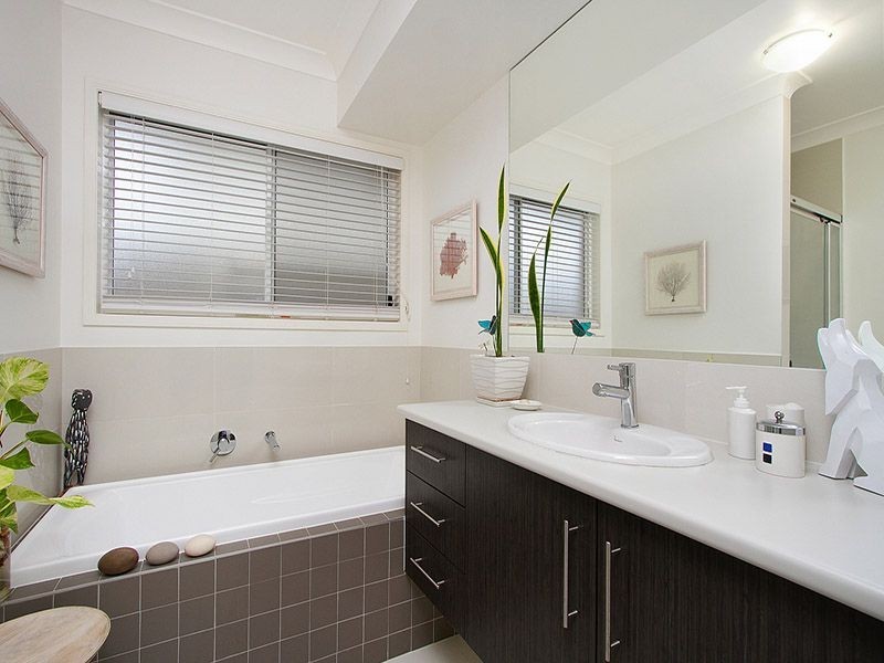 21 Warabi Crescent, North Lakes QLD 4509
