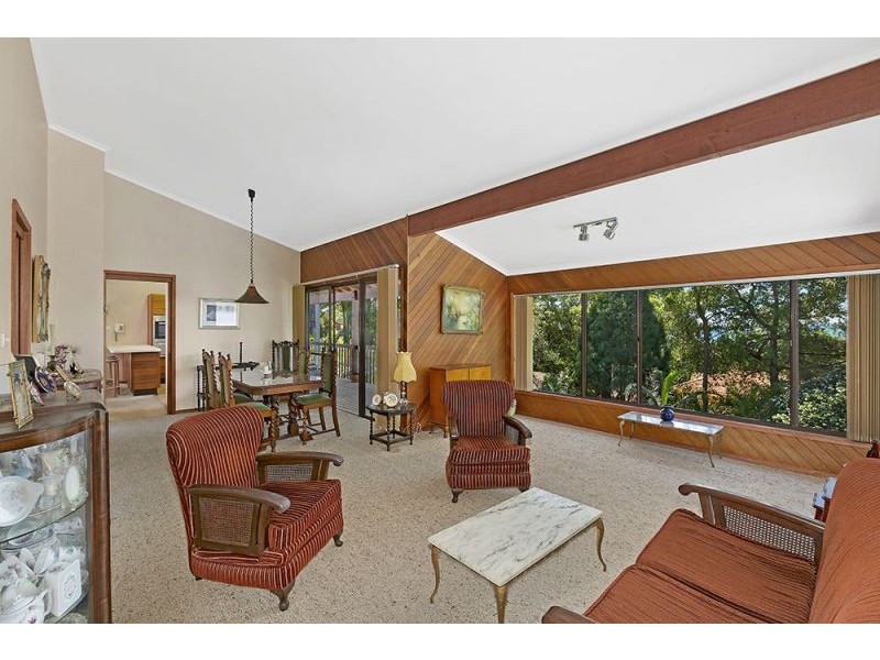 11 Kenmare Avenue, Berkeley Vale NSW 2261