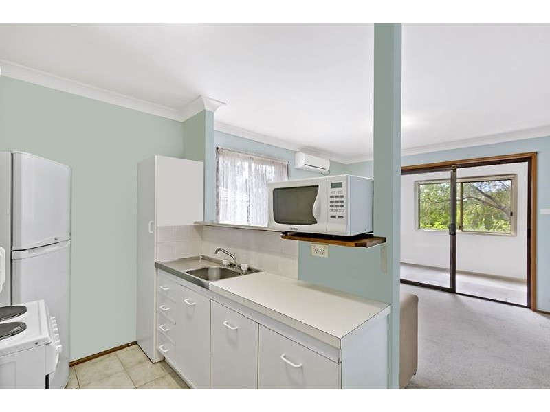 28 Wyong Rd, Berkeley Vale NSW 2261