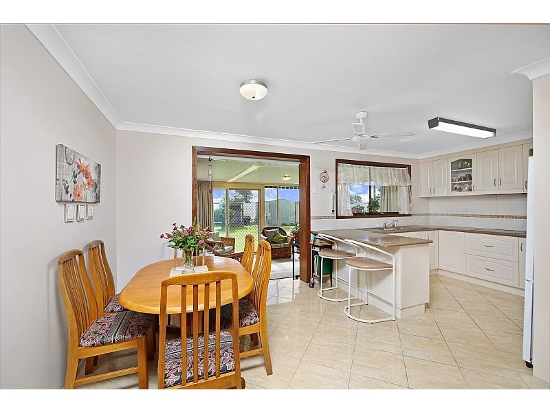 33 Robertson Road, Killarney Vale NSW 2261