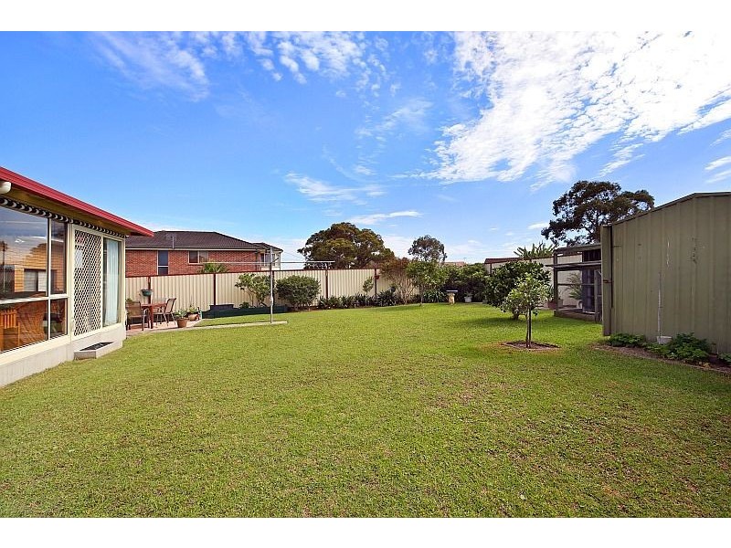 33 Robertson Road, Killarney Vale NSW 2261