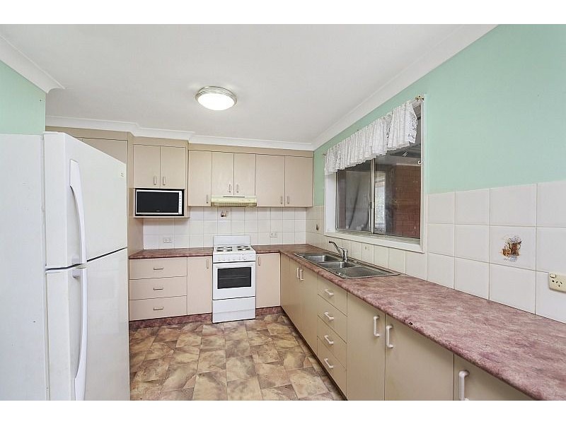 54 Tasman Ave, Killarney Vale NSW 2261