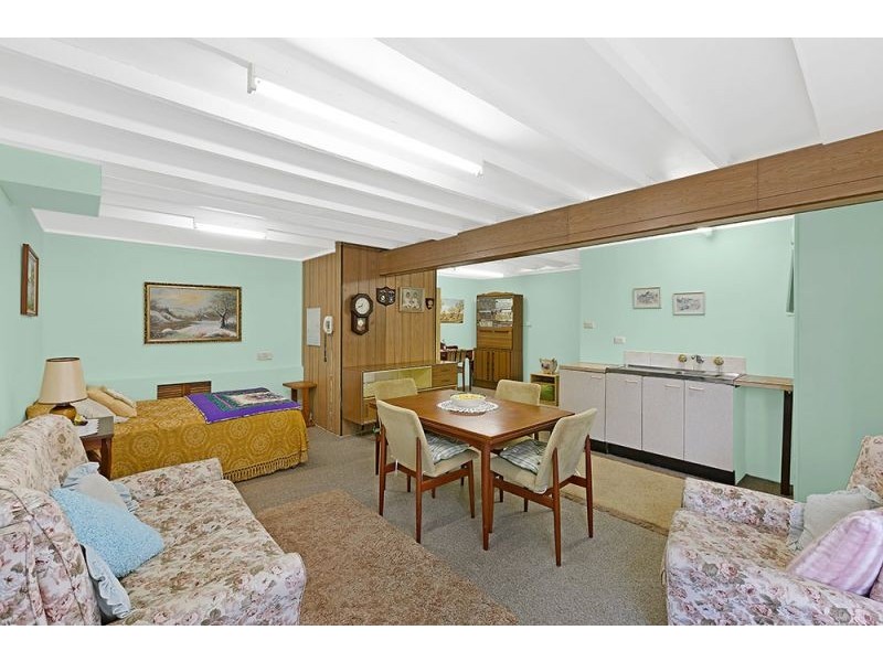 9 Highclere St, Bateau Bay NSW 2261