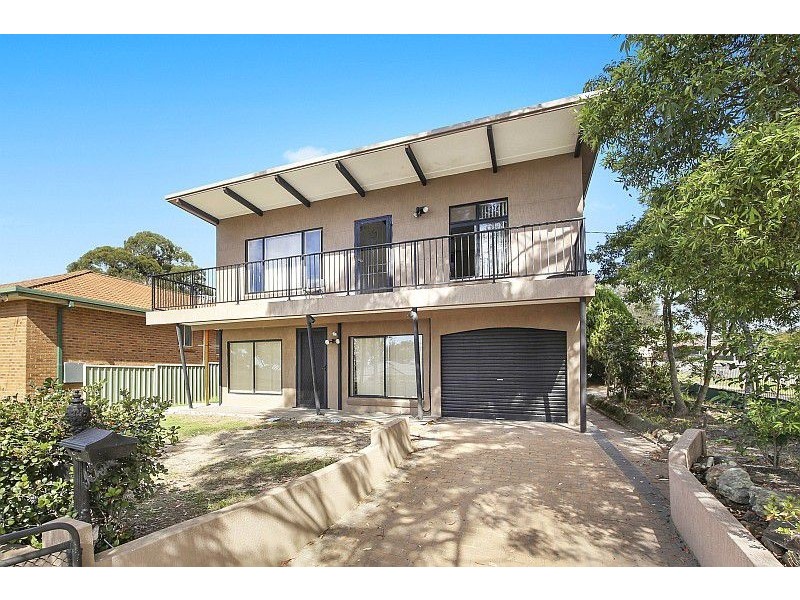52 Gladys Avenue, Berkeley Vale NSW 2261