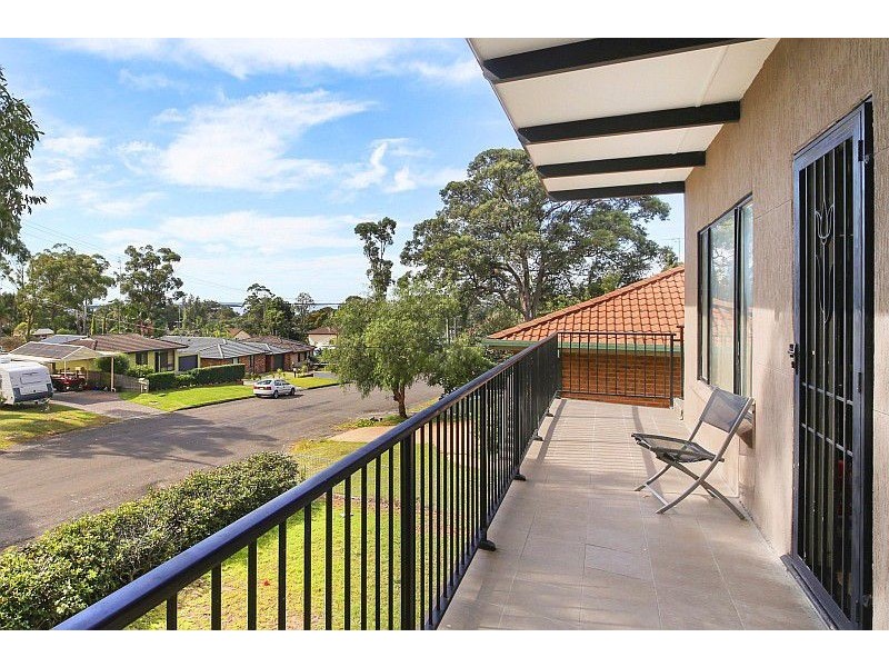 52 Gladys Avenue, Berkeley Vale NSW 2261