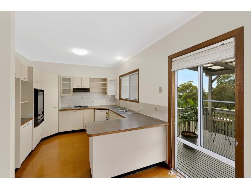 17 Kilkenny Parade, Berkeley Vale NSW 2261