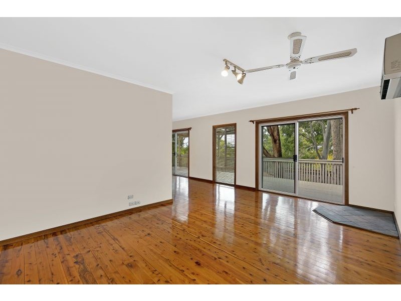 17 Kilkenny Parade, Berkeley Vale NSW 2261