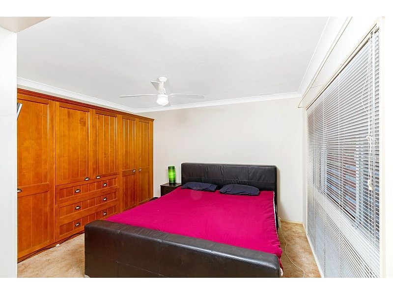 4 Colin Street, Berkeley Vale NSW 2261