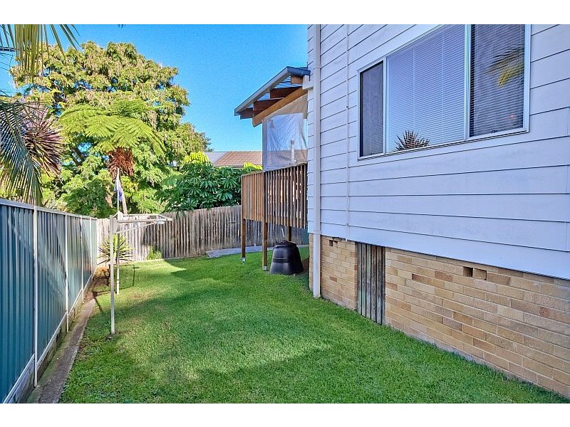 4 Colin Street, Berkeley Vale NSW 2261