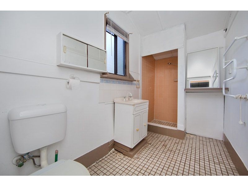 44 Lakedge Avenue, Berkeley Vale NSW 2261