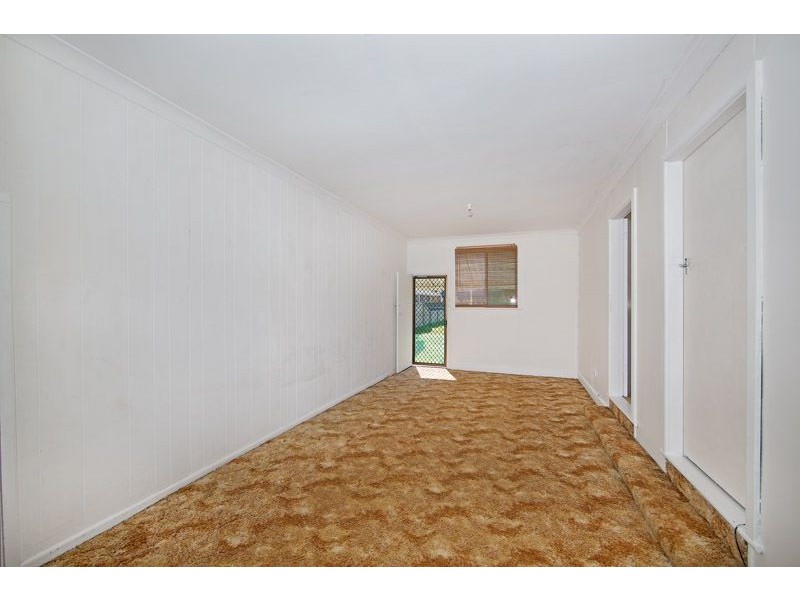 44 Lakedge Avenue, Berkeley Vale NSW 2261