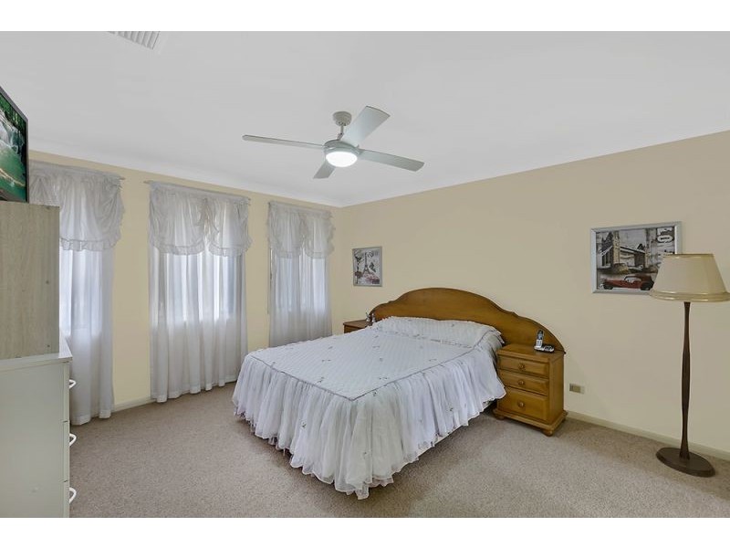 271 Johns Road, Wadalba NSW 2259