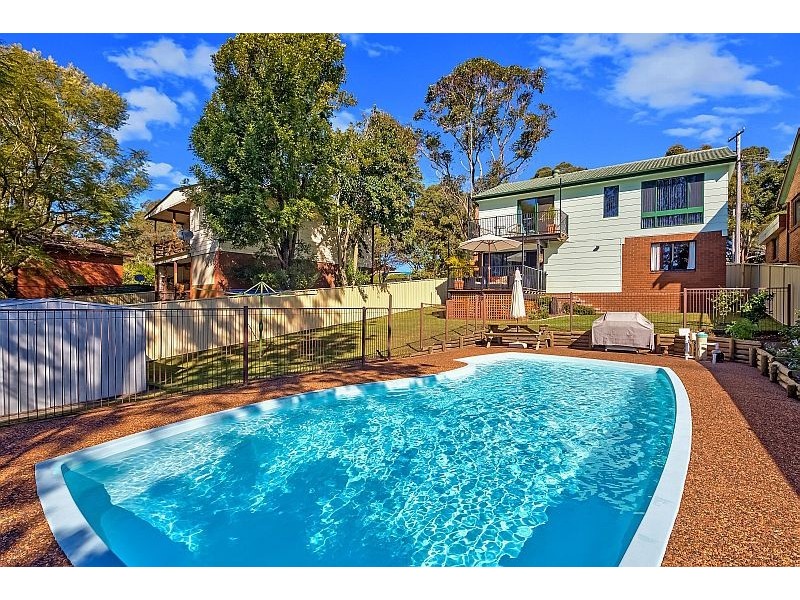 77 Wyong Road, Berkeley Vale NSW 2261